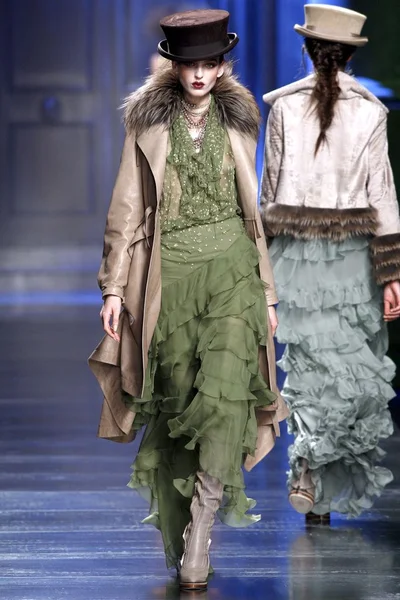 Look 46